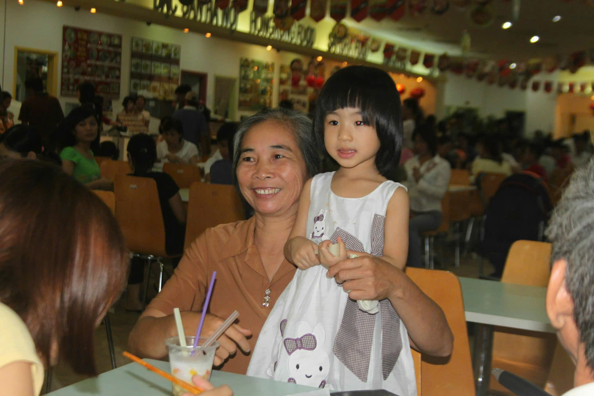 TRUYỆN NGẮN VỀ MẸ!